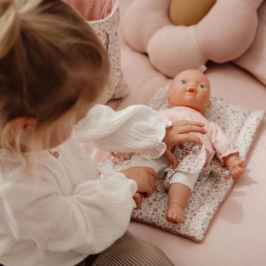 Торбичка со пелена и додатоци за кукли