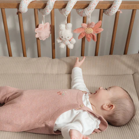 Бебешка спирала со активности • Среќен цвет