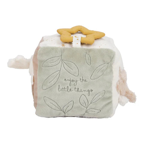 Мека коцка со активности • Newborn Naturals