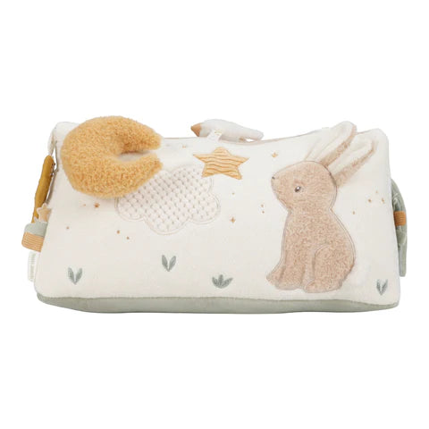 Триаголно перниче со активности • Newborn naturals