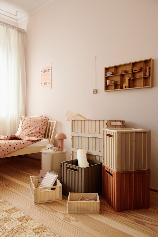 Кутија за складирање со капак