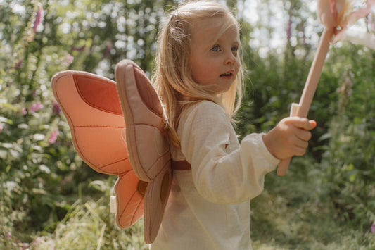 Волшебни крилца и магично стапче • Градина на самовилите