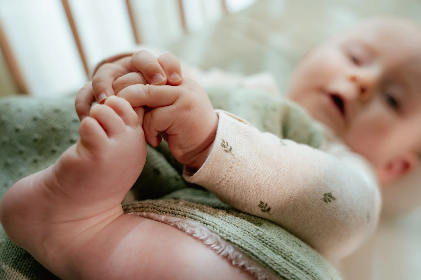 Плетено ќебе • Pure Sage • 110 х 140 см