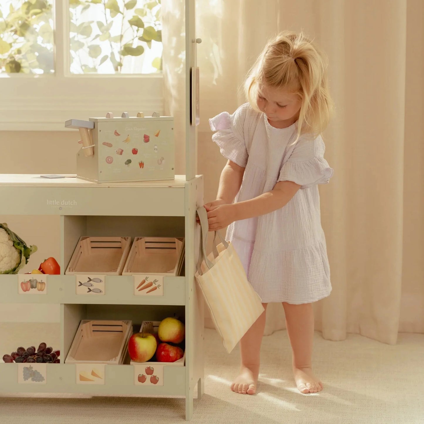 Дрвена продавничка