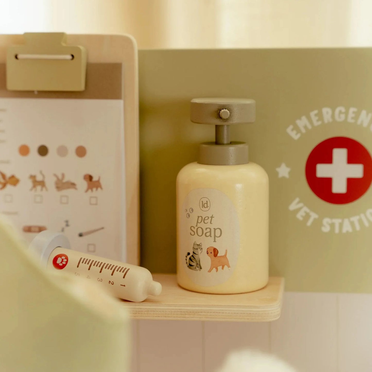 Дрвена ветеринарна ординација