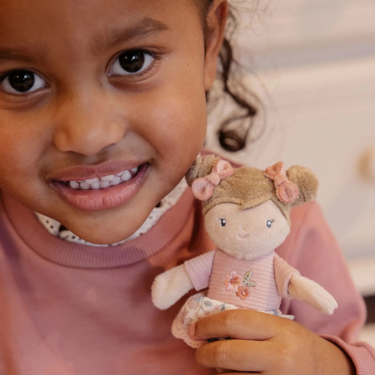 Мини кукла за гушкање • Роза