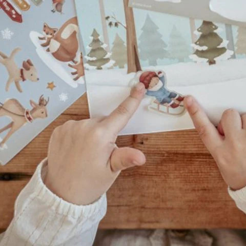 Празничен сет со налепници и разгледници