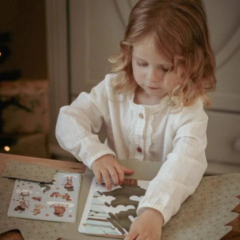 Празничен сет со налепници и разгледници