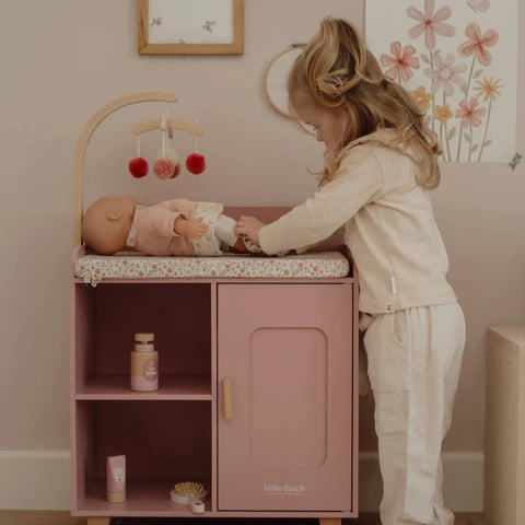 Масичка за пресоблекување кукли